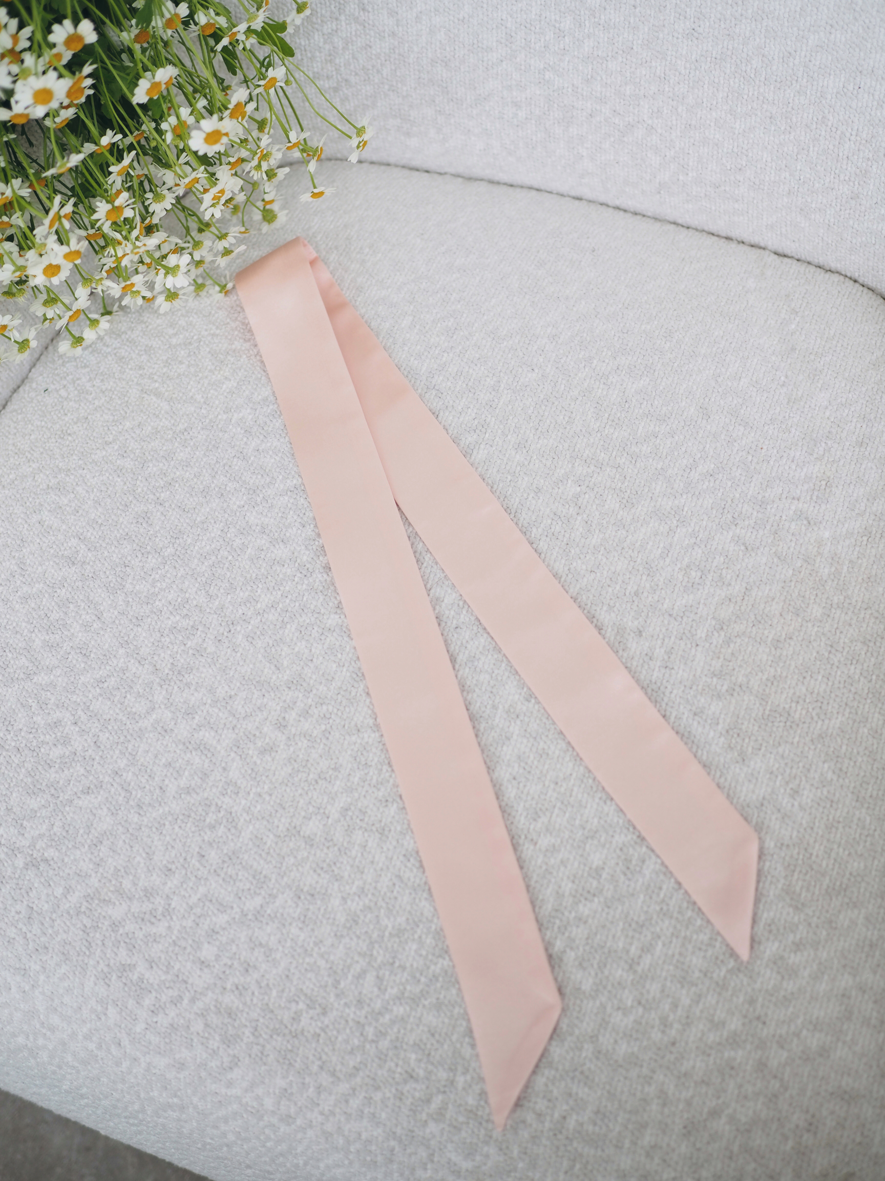 Naturalaus silko plauku juosta